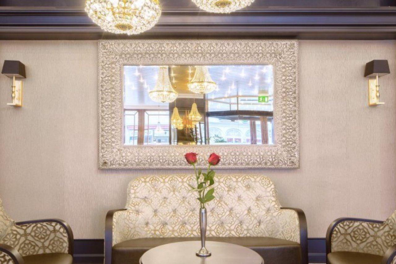Marburger Hof Hotel ภายนอก รูปภาพ