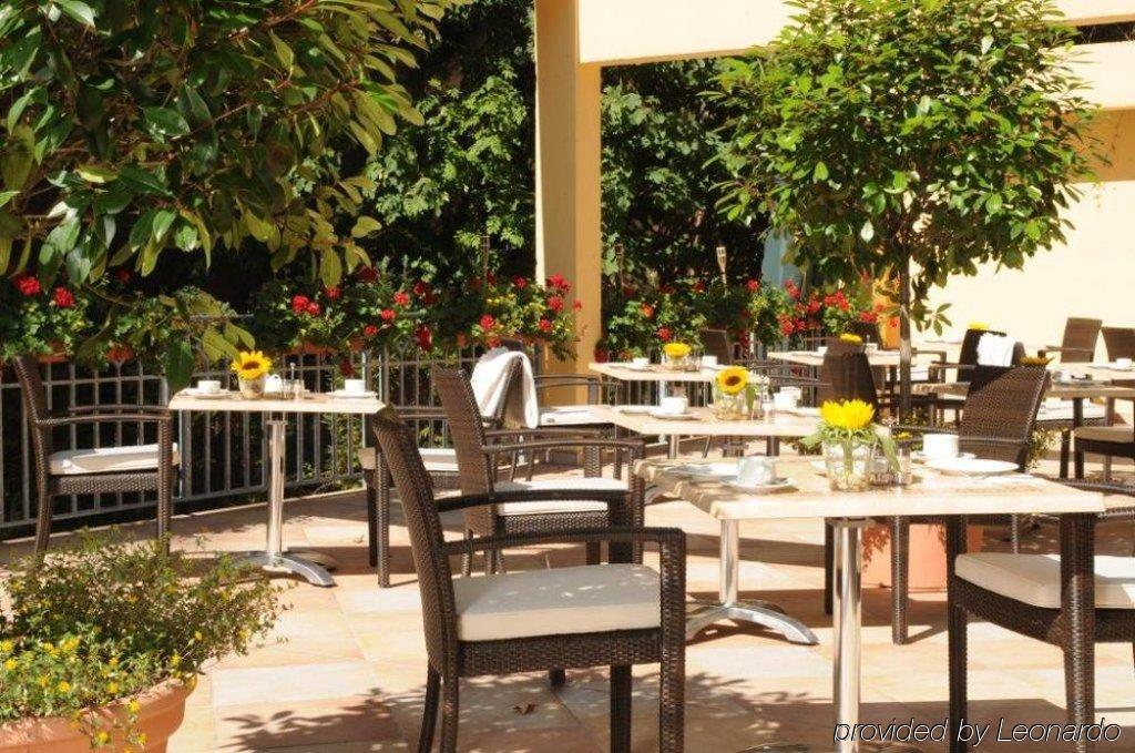 Marburger Hof Hotel ภายนอก รูปภาพ